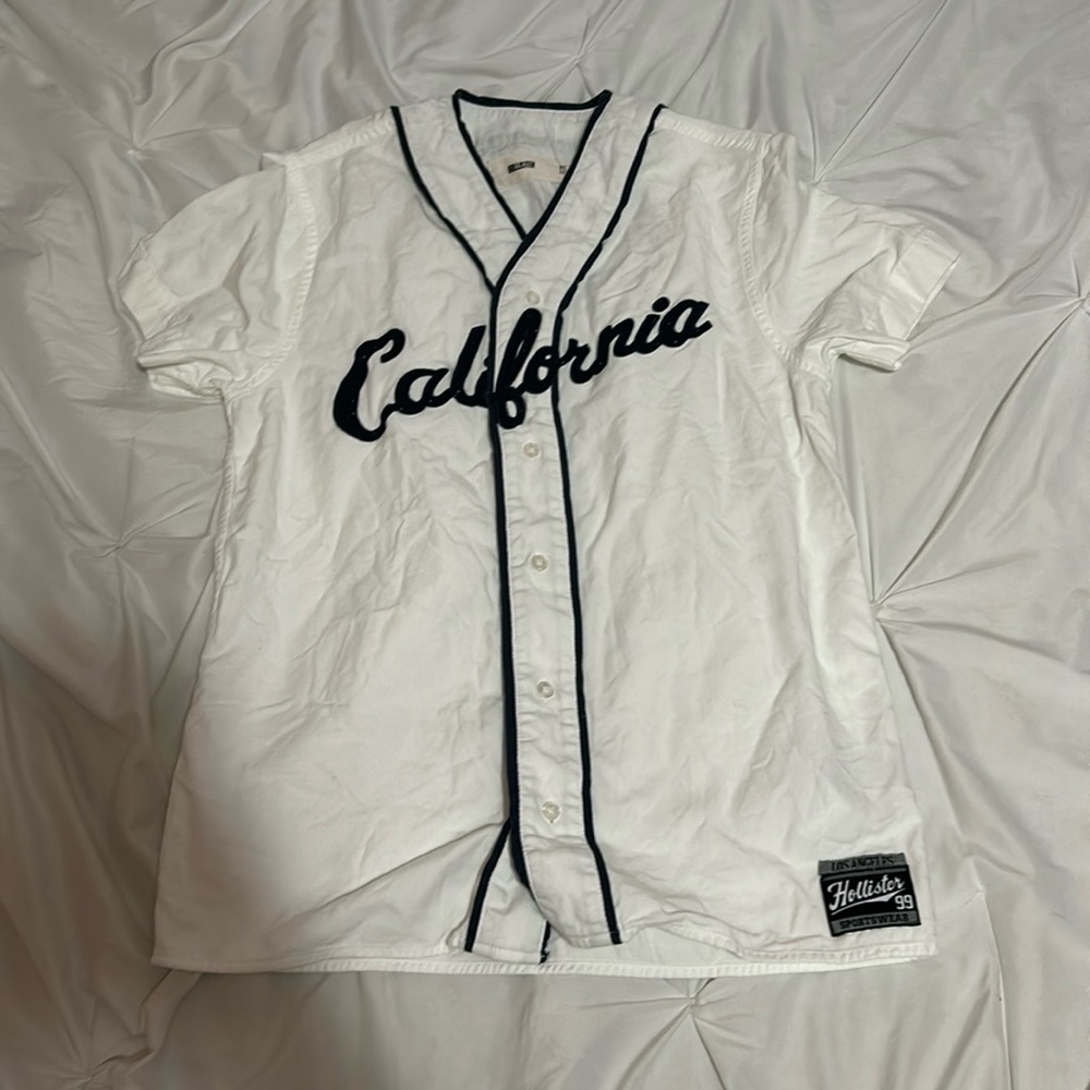 holister baseball jersey